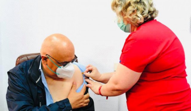Raed Arafat s-a vaccinat cu doza trei de vaccin împotriva COVID-19