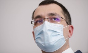 Vlad Voiculescu: Noua tulpină de Covid ar putea să se formeze în România