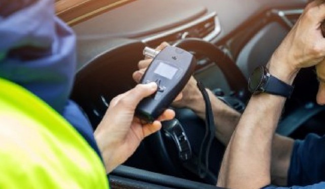 Pericol la volan! Șofer beat, depistat de polițiști, la Sinoe. Ce alcoolemie avea