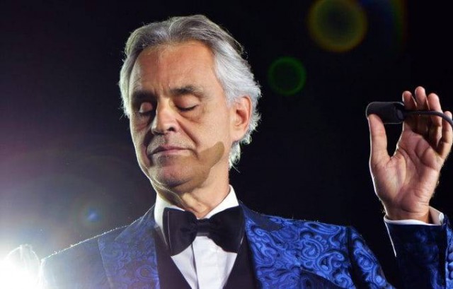 Andrea Bocelli a semnat un contract global şi pe termen lung cu Universal Music Group