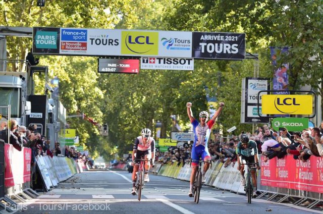 Ciclism: Arnaud Demare, învingător în cursa Paris-Tours
