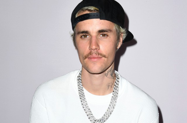 Justin Bieber vinde o gamă de produse pe bază de canabis