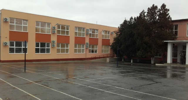 Primăria LUMINA REABILITEAZĂ mai multe ȘCOLI