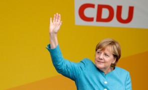 Angela Merkel: 'UE trebuie să-şi rezolve disputele prin discuţii, nu prin decizii judecătoreşti'