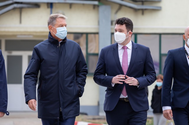 Klaus Iohannis, în vizită la CNE Cernavodă, alături de ministrul Energiei! Video