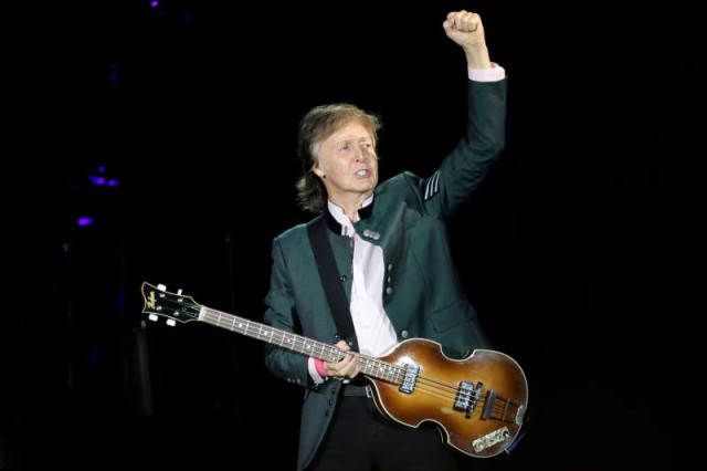 Paul McCartney îl învinuieşte pe John Lennon pentru destrămarea trupei The Beatles