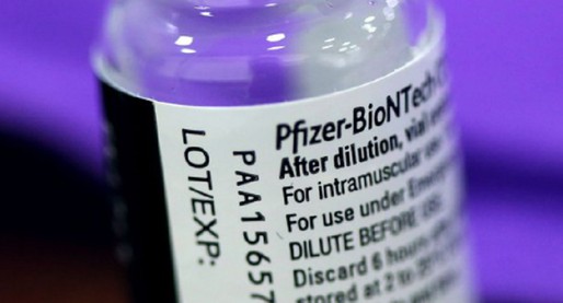 Studiu: Cât de eficienţă este a treia doză de vaccin Pfizer împotriva formelor simptomatice ale bolii