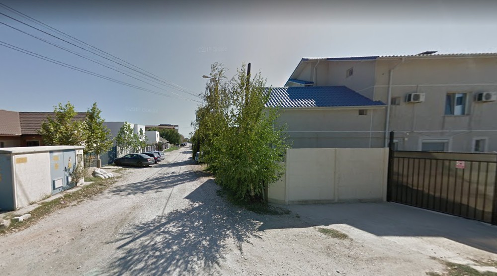O FIRMĂ cu DOI ANGAJAȚI trântește BLOC cu 4 ETAJE în MAMAIA Nord