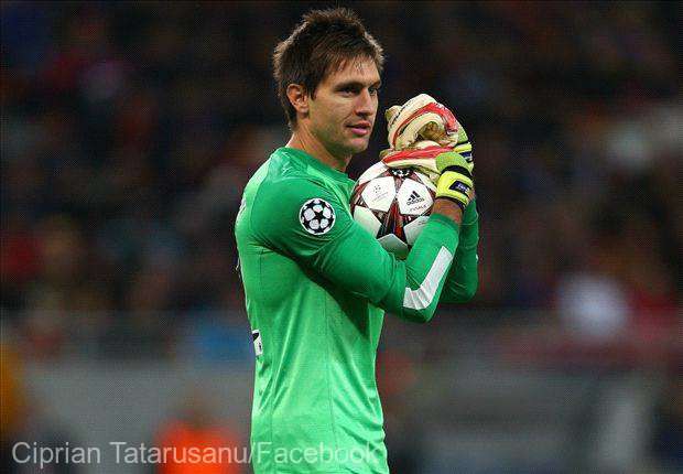 Fotbal: Ciprian Tătăruşanu va apăra poarta echipei AC Milan după accidentarea lui Mike Maignan