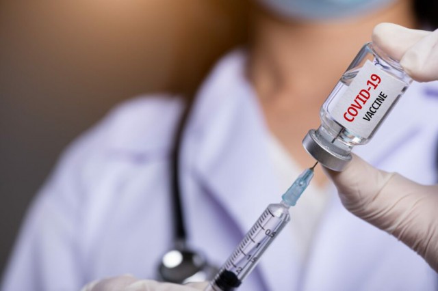 Gheorghiţă: Vom imprima din nou pe certificatul de vaccinare anti-COVID data expirării lotului de ser
