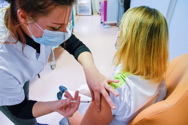Rata de vaccinare a românilor care trăiesc în Italia a depășit 80%