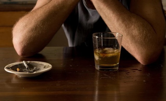 Un medicament folosit împotriva alcoolismului face oamenii să vadă