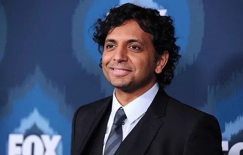 Regizorul M Night Shyamalan va prezida juriul internaţional al Festivalului de Film de la Berlin