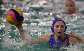 Victorii duble pentru Rapid şi Steaua, în campionat la polo feminin