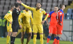 Primarul din Mioveni vrea să retragă echipa din Liga 1, după ce au fost furați ca-n codru în meciul cu FCSB