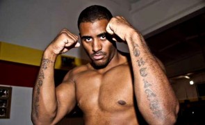 Românul Benny Adegbuyi, făcut KO de Antonio Plazibat în 'Glory Collision 3'