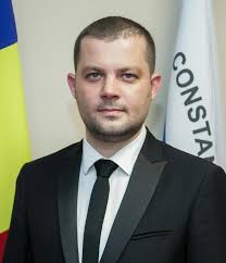 Consilierul PSD Mihăilescu pune pe PRIMUL loc AFACERILE, pe locul doi ORAȘUL!