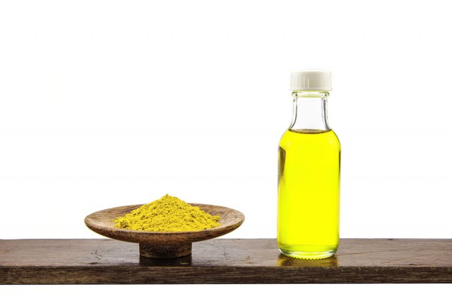Studiu: Un derivat din uleiul de turmeric are proprietăți neuroprotectoare
