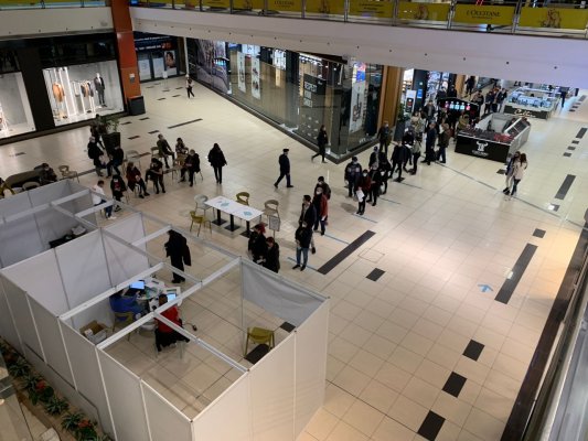 COADĂ la CENTRUL de VACCINARE de la City Mall