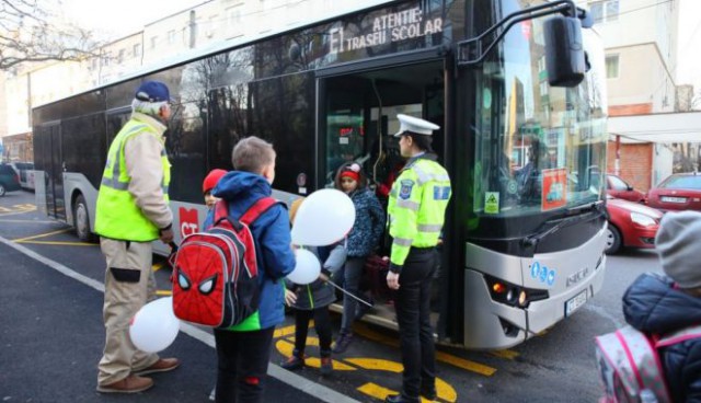 CHIȚAC cere 4 MILIOANE de LEI pentru TRANSPORTUL ELEVILOR