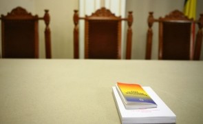 Soluție extremă pentru eliminarea pensiilor speciale: Modificarea Constituției, cerută de partidul lui Ludovic Orban