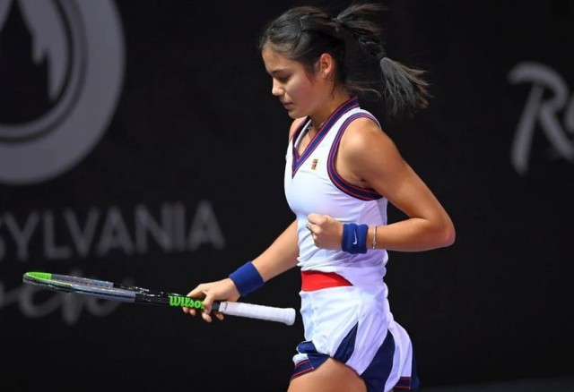 Tenis: Emma Răducanu pune pe plan secund angajamentele din afara terenului