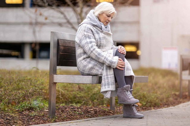 Ce să faci dacă ești meteosensibil și ai dureri articulare, care se acutizează în sezonul rece