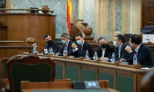 Parlamentari USR cer Guvernului să se implice în soluţionarea crizei energiei termice cu care se confruntă zeci de oraşe