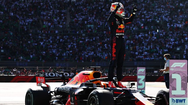 Auto - F1: Max Verstappen a câştigat Marele Premiu al Mexicului, în faţa lui Lewis Hamilton
