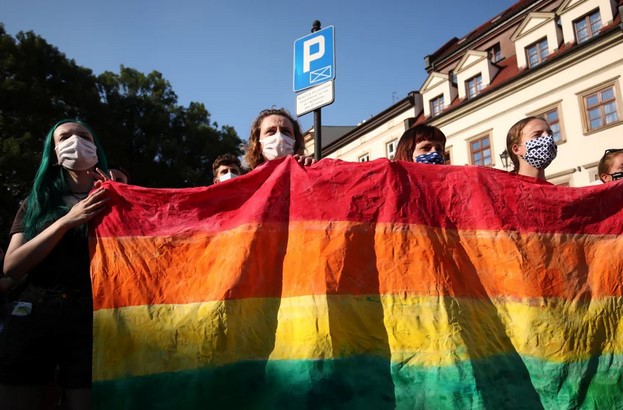 Principala organizaţie pentru drepturile LGBT+, declarată 'agent al străinătăţii' în Rusia