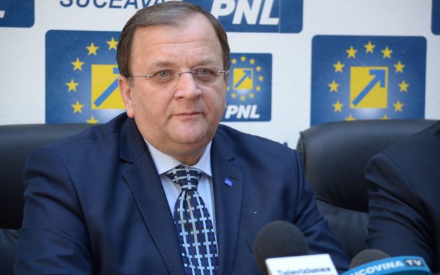 Flutur: 'Cred că n-a fost fericit nimeni că a trebuit să facem o coaliție între stânga și dreapta'