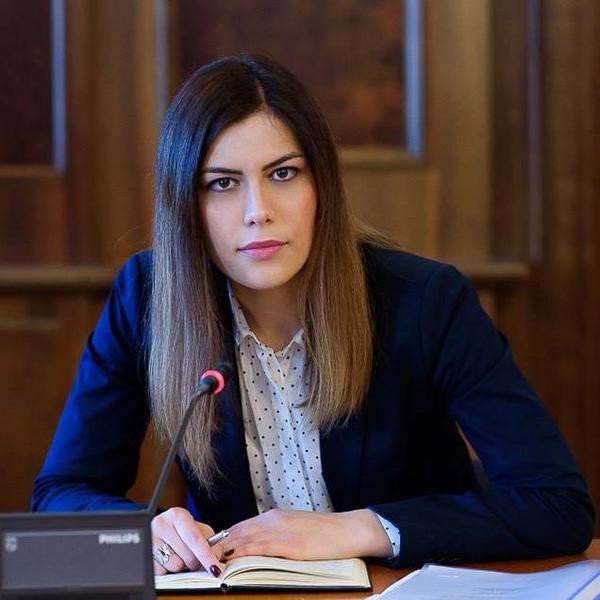 USR vrea ca șefii ANRE să răspundă în fața Parlamentului: 'În prezent, controlul este unul pur formal'