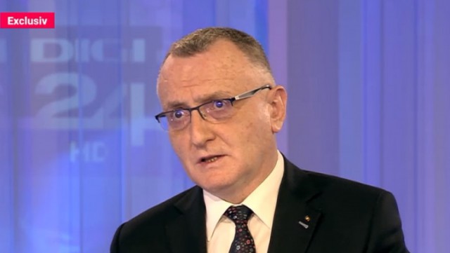 Ministrul Educației: În localitățile cu o incidență mai mică de 3 la mie să nu se țină cont de pragul de vaccinare