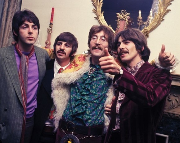 Singura vizită a lui John Lennon la conacul Playboy. Cum de-a ajuns să dea foc unui tablou Matisse?