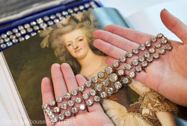 Brăţări ale reginei Marie-Antoinette, vândute la licitaţie cu peste 8 milioane de dolari