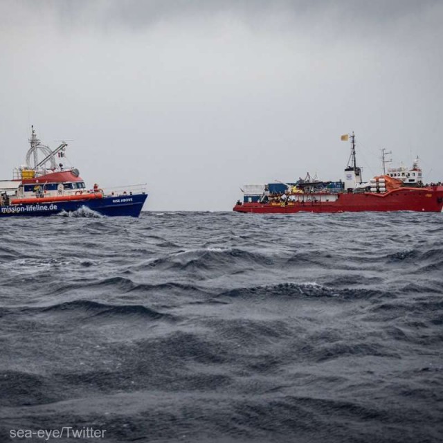 Italia a autorizat acostarea unei nave umanitare cu 800 de migranţi la bord