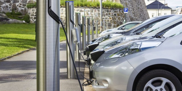 CONSTANȚA ar putea avea 18 STAȚII de REÎNCĂRCARE pentru VEHICULELE ELECTRICE
