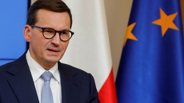 Premierul Poloniei îndeamnă NATO să întreprindă 
