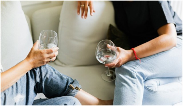 Rusia vrea să interzică nevaccinaților să mai cumpere alcool
