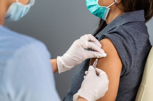 UE cere Bulgariei să accelereze ritmul vaccinării împotriva COVID-19