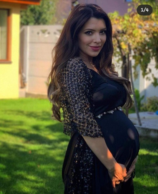 Celia a luat peste 12 kilograme în greutate, în cea de-a doua sarcină. Cum arată artista