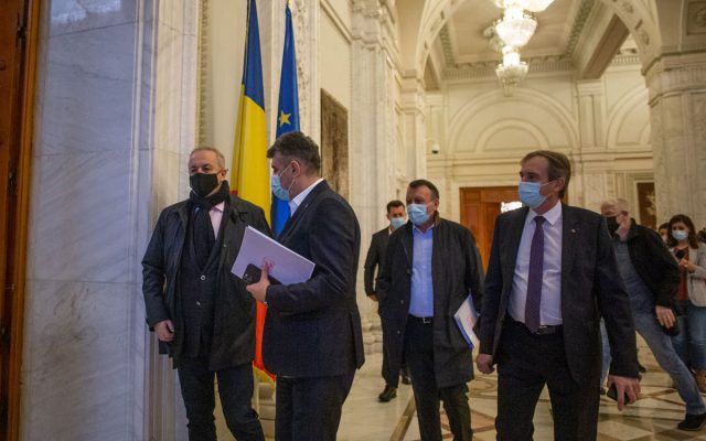 Negocierile dintre PNL, PSD şi UDMR, aproape de final: S-a făcut împărțeala ministerelor