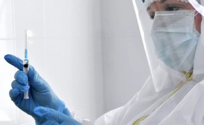 COVID-19: Grecia introduce măsuri severe pentru persoanele nevaccinate