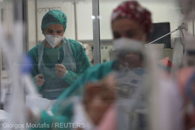 După OMICRON, o nouă variantă COVID amenință Europa: IHU, noua mutație cu care se confruntă cercetătorii