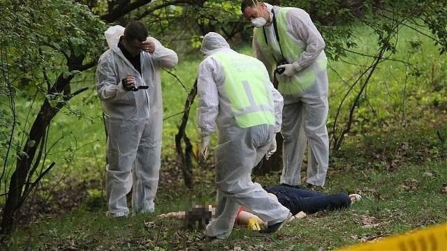 9 ani de ÎNCHISOARE pentru BĂRBATUL care și-a OMORÂT cu PARUL PARTENERUL de HOȚII