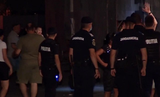 Au intrat în curtea unui VECIN și au făcut RAVAGII
