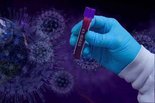 ALERTĂ în Europa! Primul caz de contaminare cu noua tulpină de COVID, depistată în Belgia