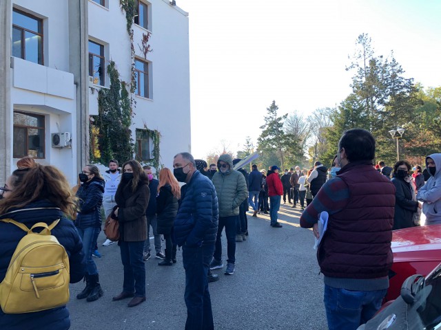 Protest faţă de Regulamentul de ACCES în PENINSULĂ. VIDEO