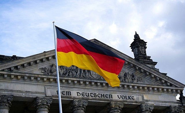 În Germania salariile cresc cu 25%, în ciuda opoziției specialiștilor
