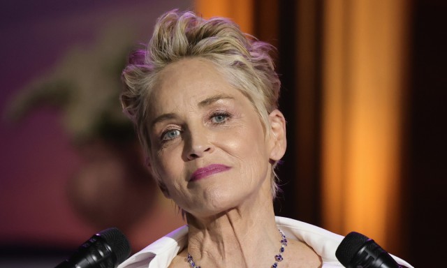 Mama lui Sharon Stone și-a revenit: Dorothy Stone a fost externată după ce a suferit un atac cerebral